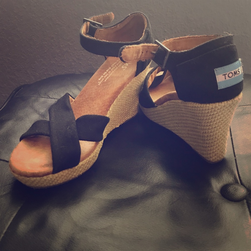 Toms summer shoes